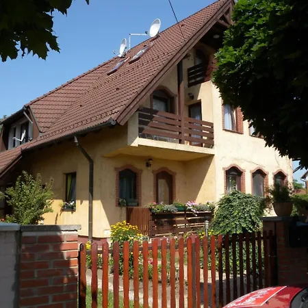 Balatonkeresztur/balaton 19292 Apartment *